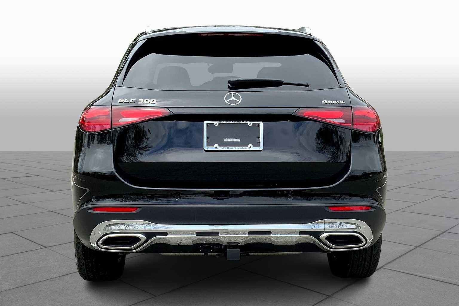 Certified 2025 Mercedes-Benz GLC 300 4MATIC image 4
