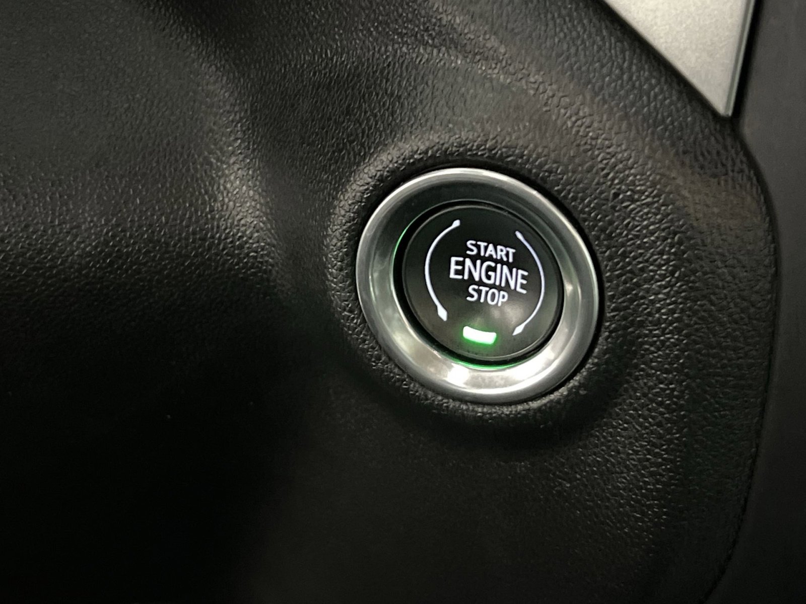 Used 2020 Chevrolet Silverado 1500 RST w/ All-Star Edition image 33