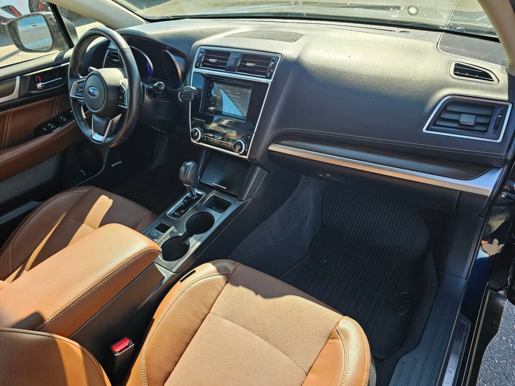 Used 2018 Subaru Outback 2.5i Touring w/ Popular Package #3 AWD/4WD image 17