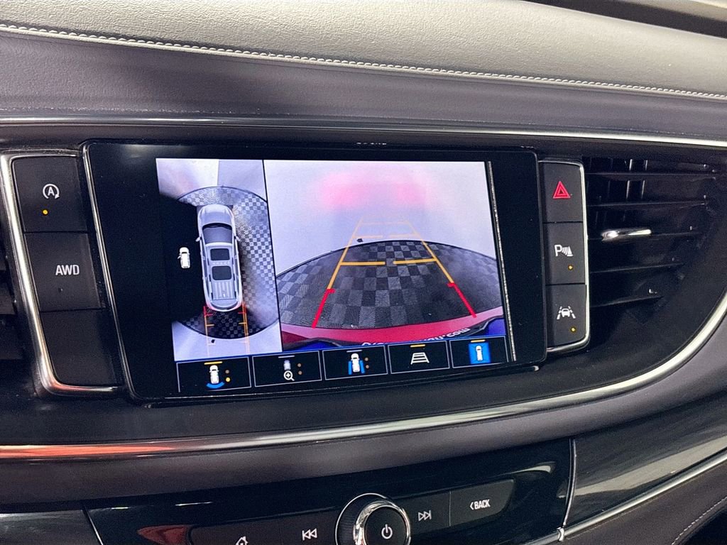 Used 2024 Buick Enclave Premium image 17