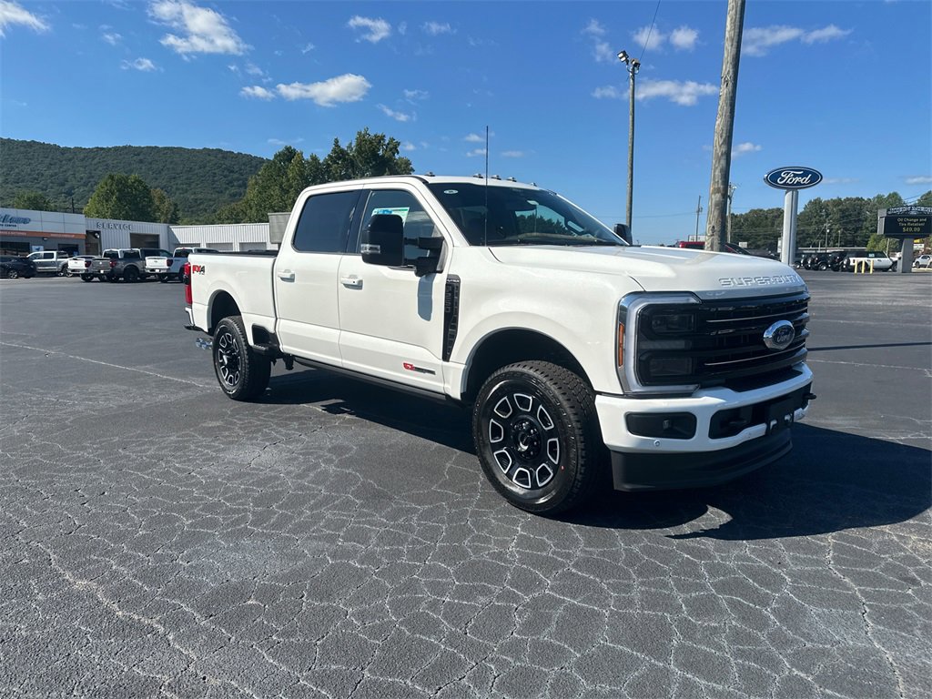 New 2026 Ford F250 Platinum image 3