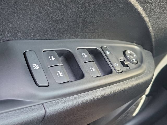 New 2026 Hyundai Venue SE FWD image 16