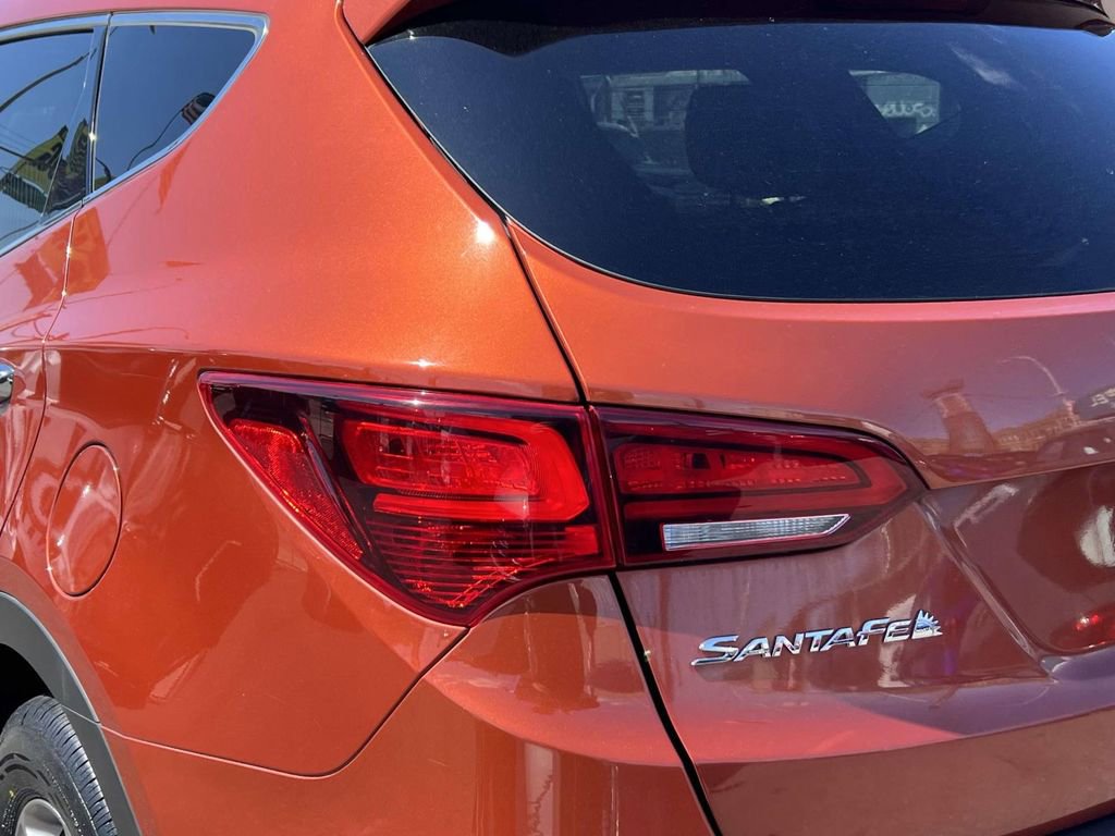Used 2017 Hyundai Santa Fe Sport image 11
