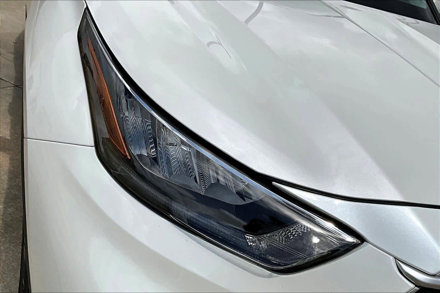 Used 2020 Toyota Highlander XLE FWD image 28