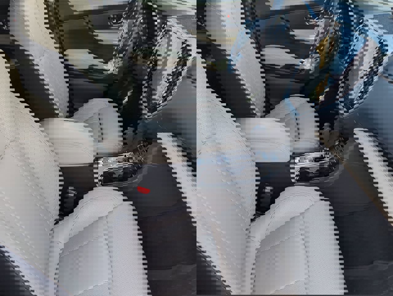 Used 2023 Subaru Ascent Limited w/ Technology Package image 18