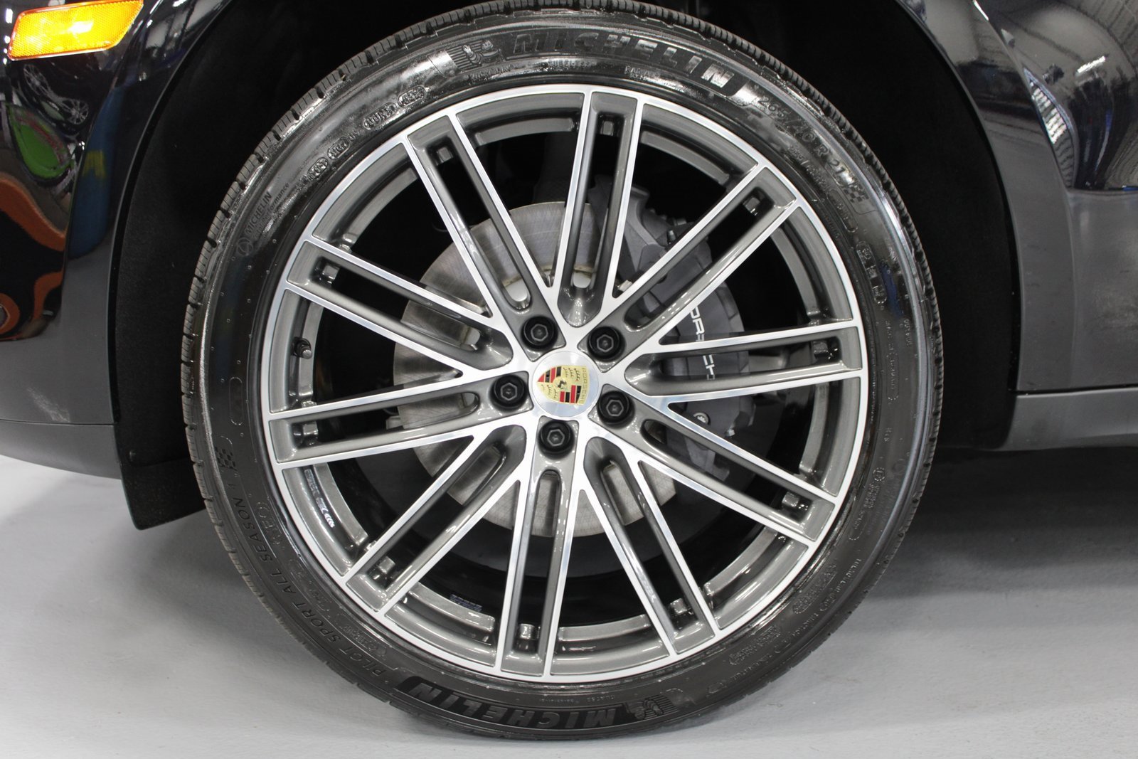 New 2026 Porsche Macan image 11