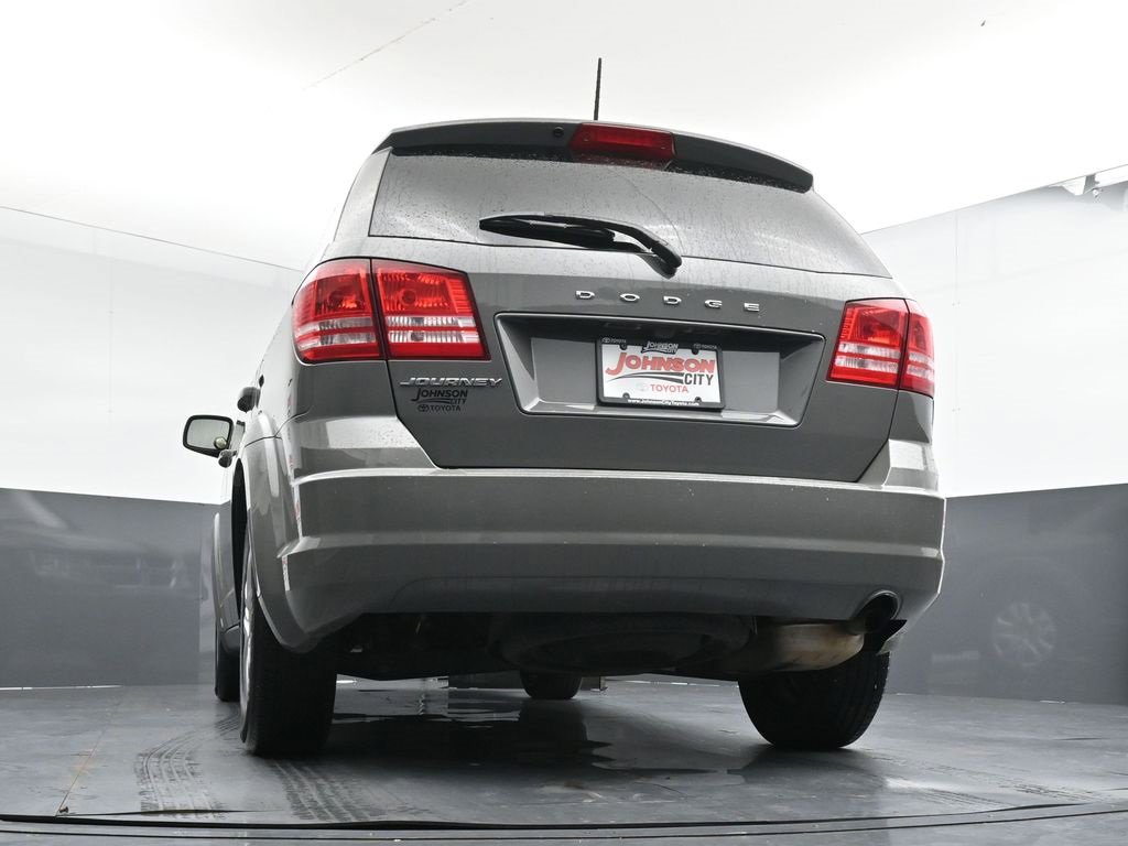 Used 2019 Dodge Journey SE image 40