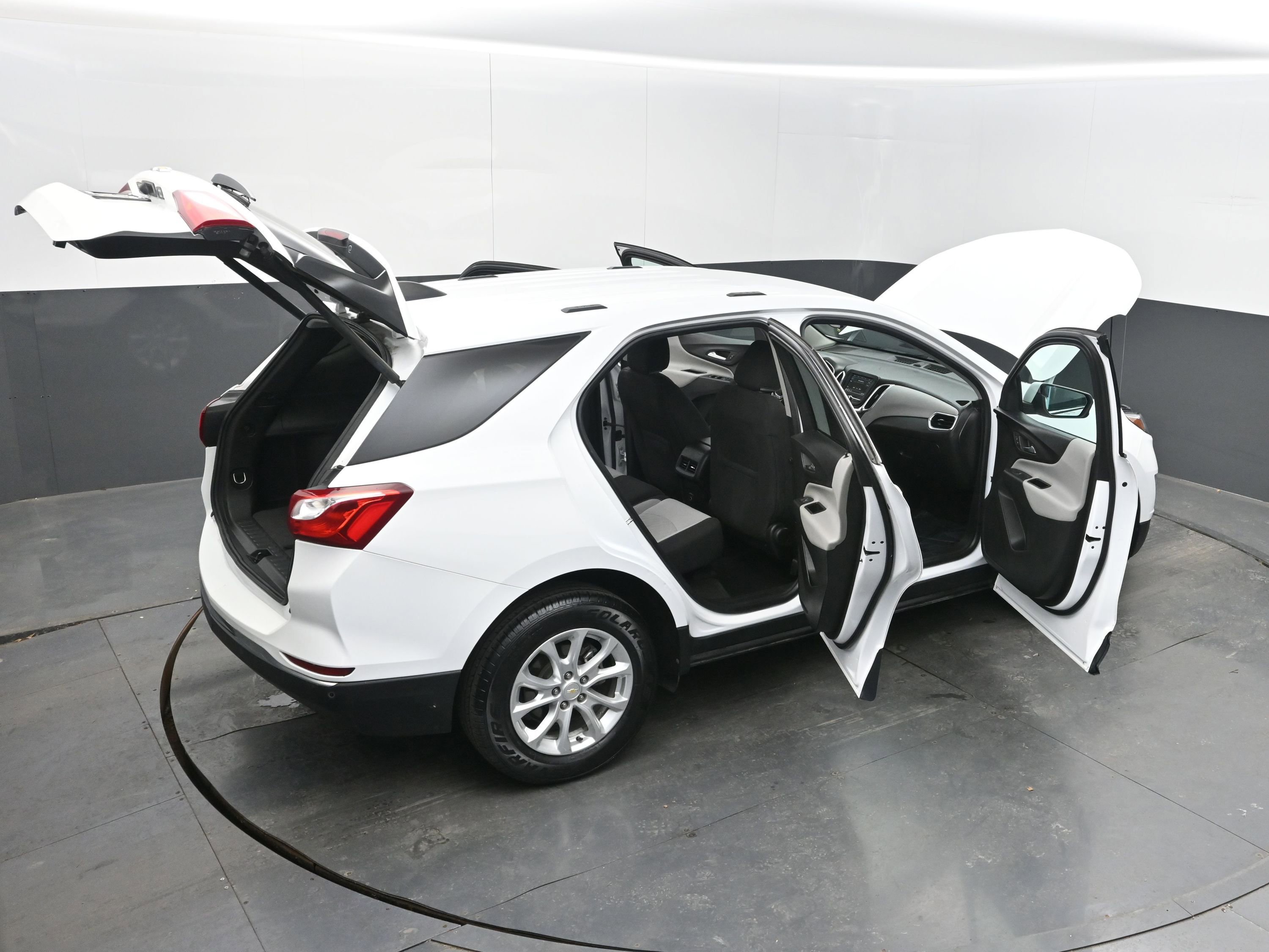 Used 2019 Chevrolet Equinox LT image 43