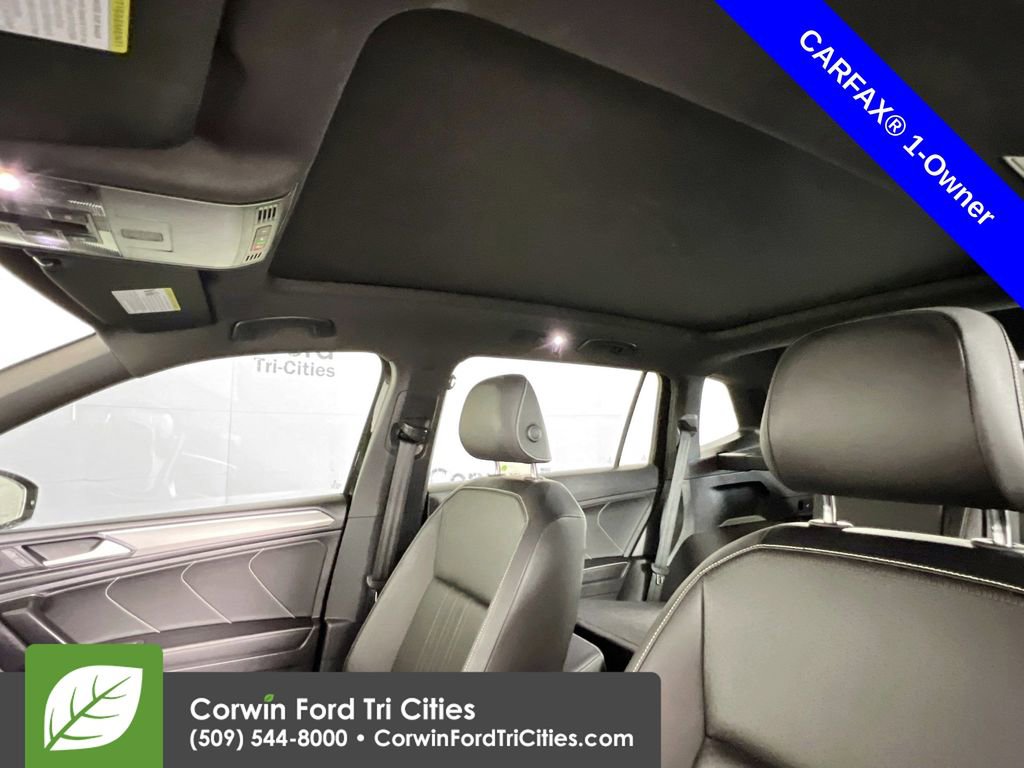 Used 2022 Volkswagen Tiguan SE R-Line image 26
