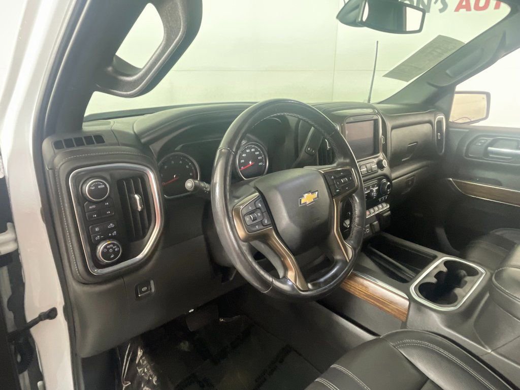 Used 2021 Chevrolet Silverado 1500 High Country AWD/4WD image 13