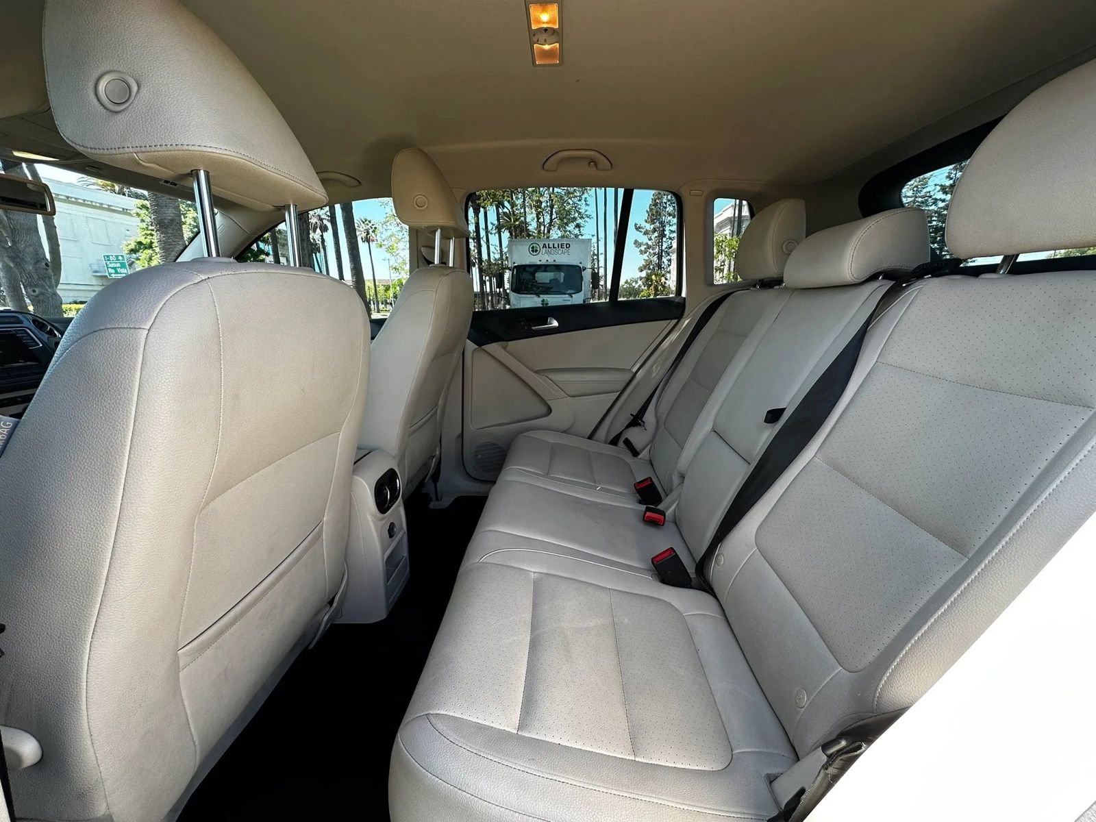 Used 2016 Volkswagen Tiguan SEL FWD image 9