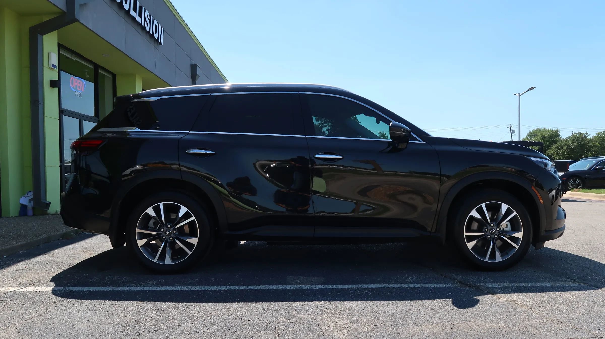Used 2025 INFINITI QX60 Luxe image 8