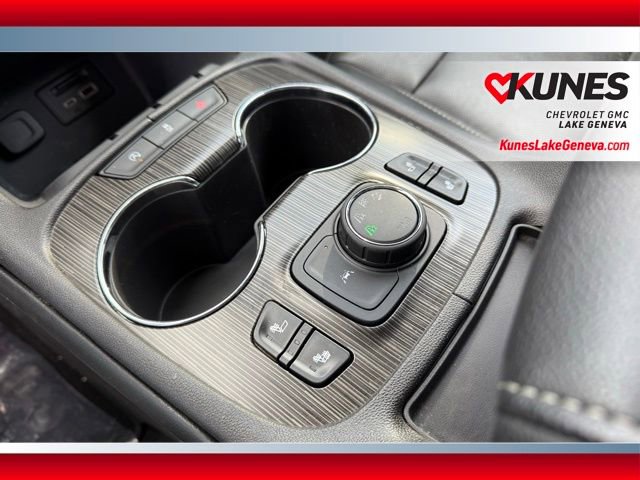 Used 2023 GMC Acadia SLT image 35