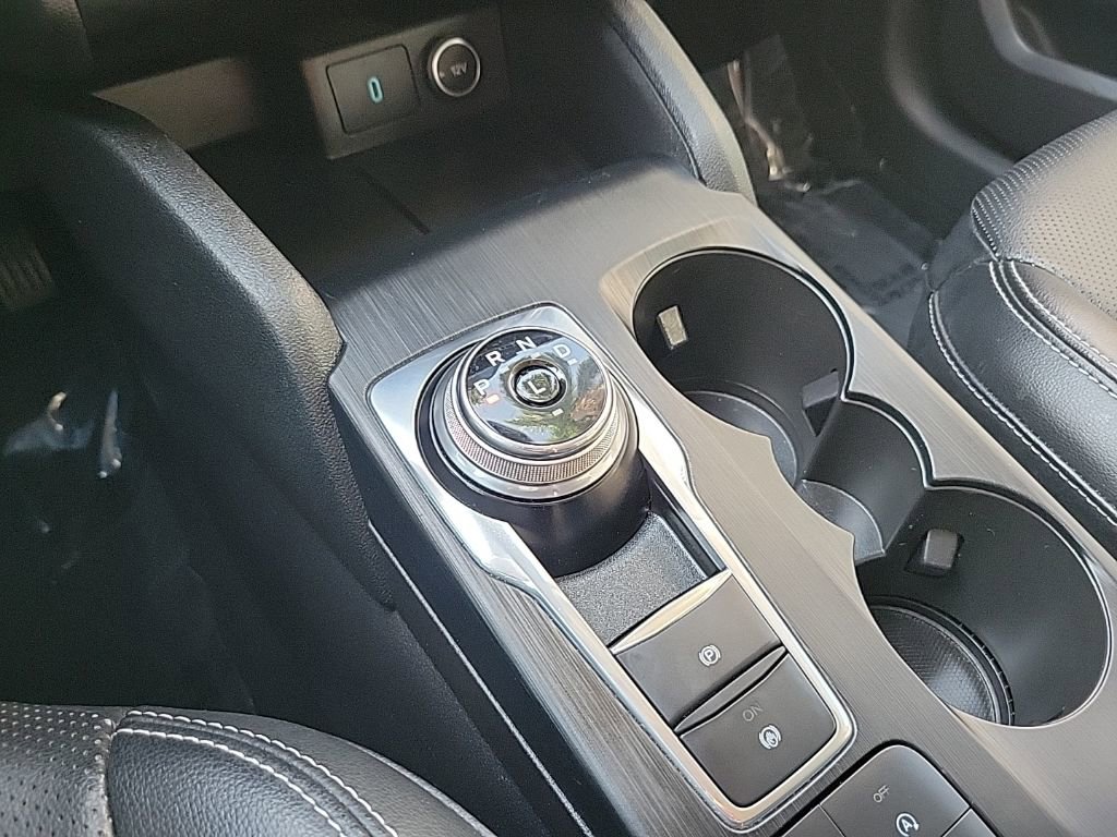 Used 2020 Ford Escape SEL image 19