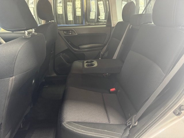 Used 2017 Subaru Forester 2.5i Premium w/ All-Weather Package image 7