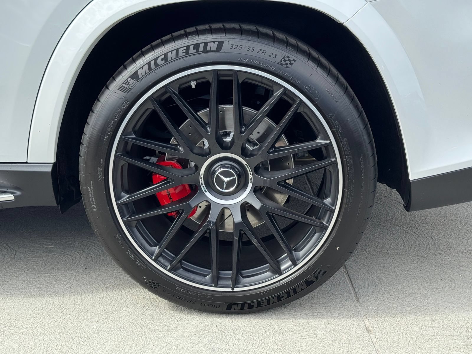 New 2025 Mercedes-Benz GLS 63 AMG 4MATIC image 15