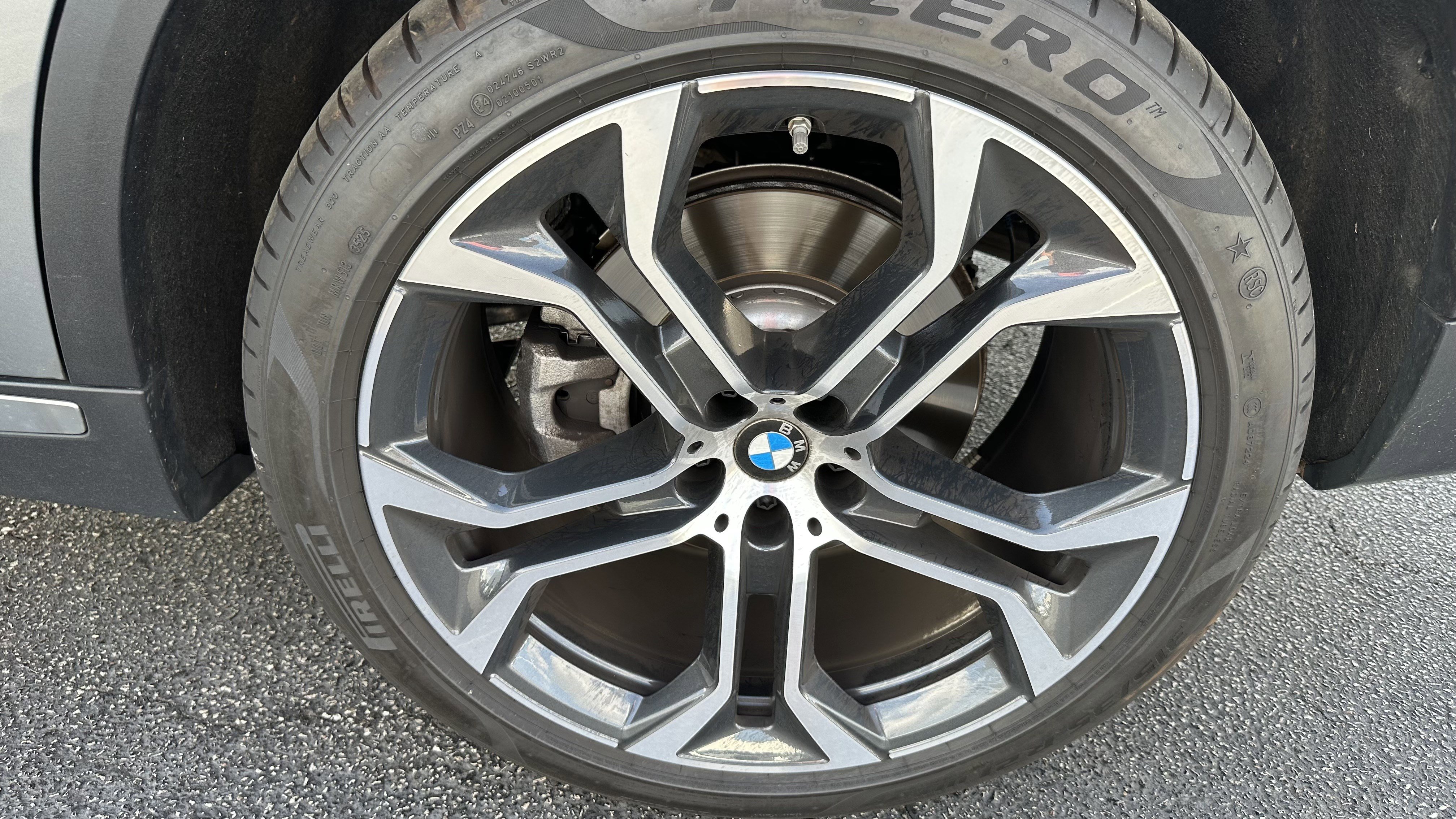 Certified 2026 BMW X5 xDrive40i AWD/4WD image 13