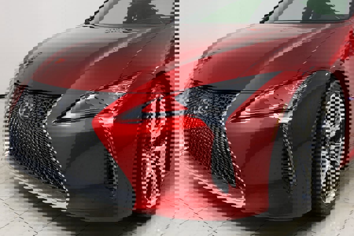 Used 2018 Lexus LC 500 Coupe w/ Performance Package RWD image 48