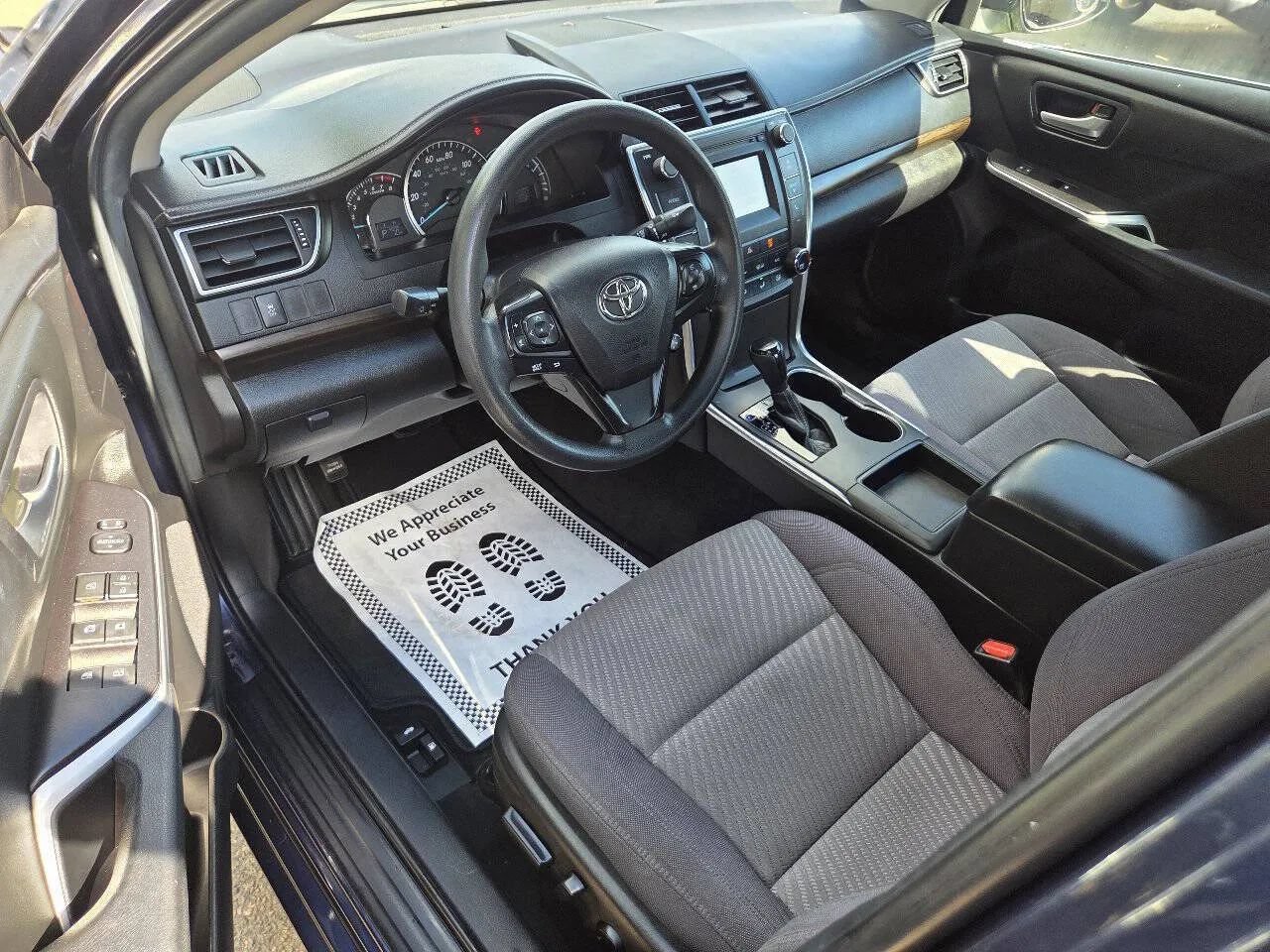 Used 2015 Toyota Camry LE FWD image 44