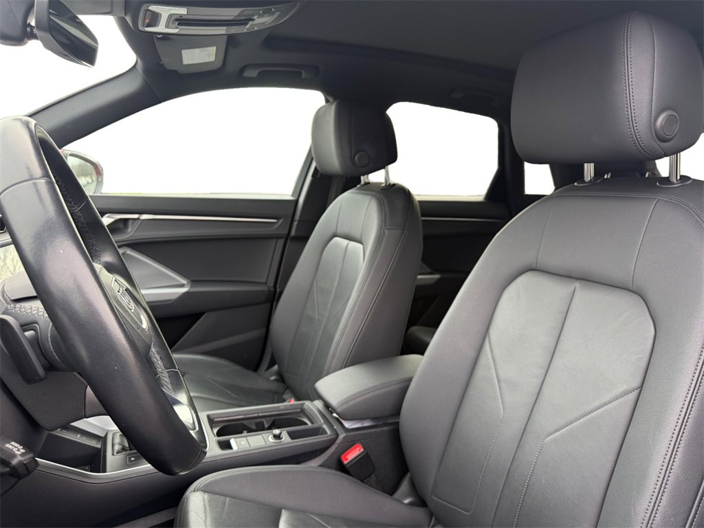 Used 2023 Audi Q3 2.0T Premium image 9