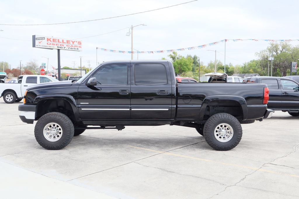 Used 2005 Chevrolet Silverado 2500 LS w/ Heavy-Duty Power Package AWD/4WD image 6