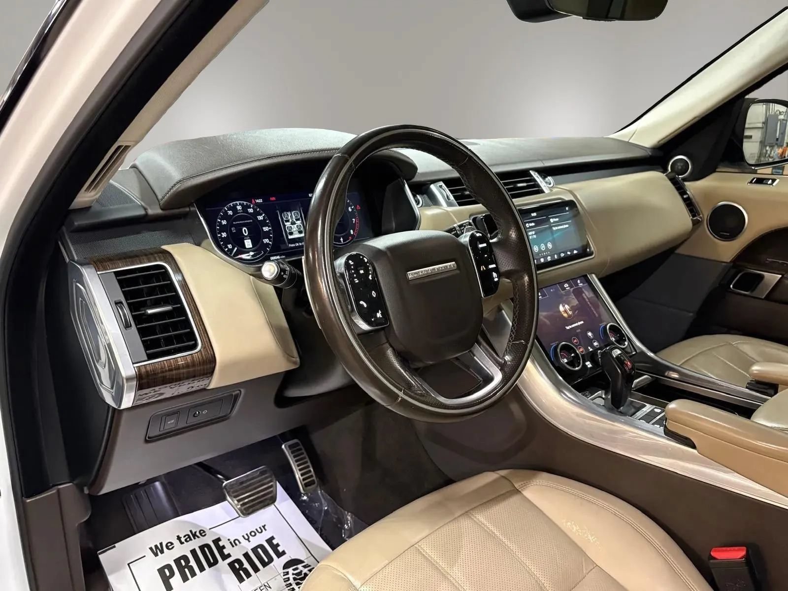 Used 2018 Land Rover Range Rover Sport Supercharged AWD/4WD image 17