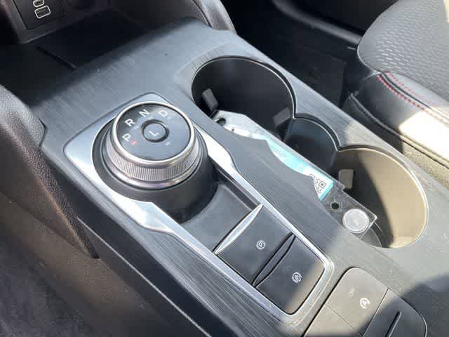 Used 2025 Ford Escape ST-Line Select AWD/4WD image 25