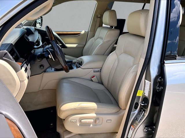 Used 2017 Lexus LX 570 4WD w/ Luxury Package image 24