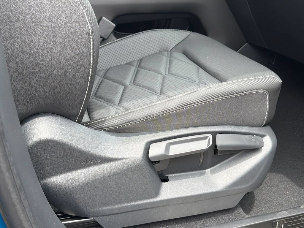 New 2026 Volkswagen Atlas Cross Sport SE AWD/4WD image 18