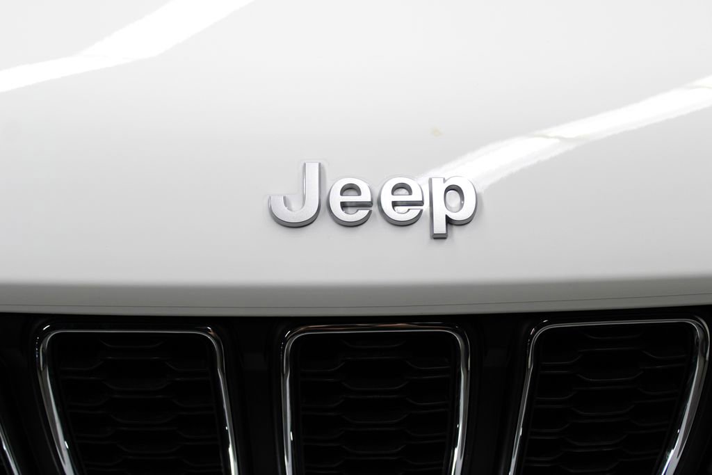 New 2025 Jeep Grand Cherokee Laredo X w/ Luxury Tech Group I image 37