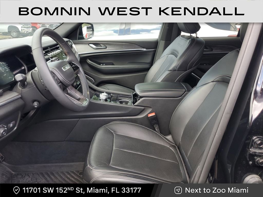 Used 2023 Jeep Grand Cherokee Overland image 20