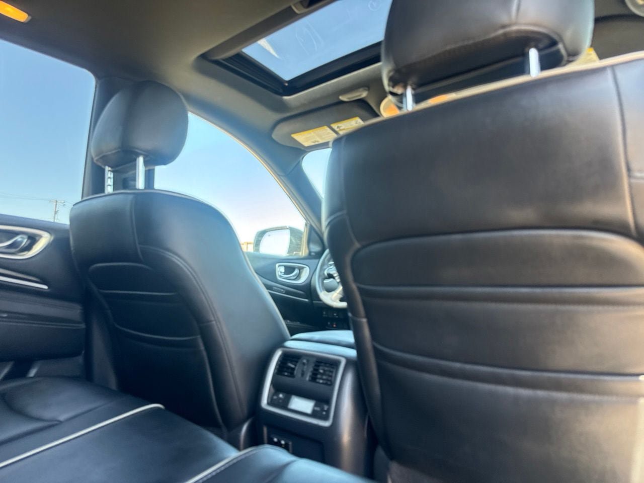 Used 2020 INFINITI QX60 Luxe w/ Edition 30 Essential Package FWD image 34