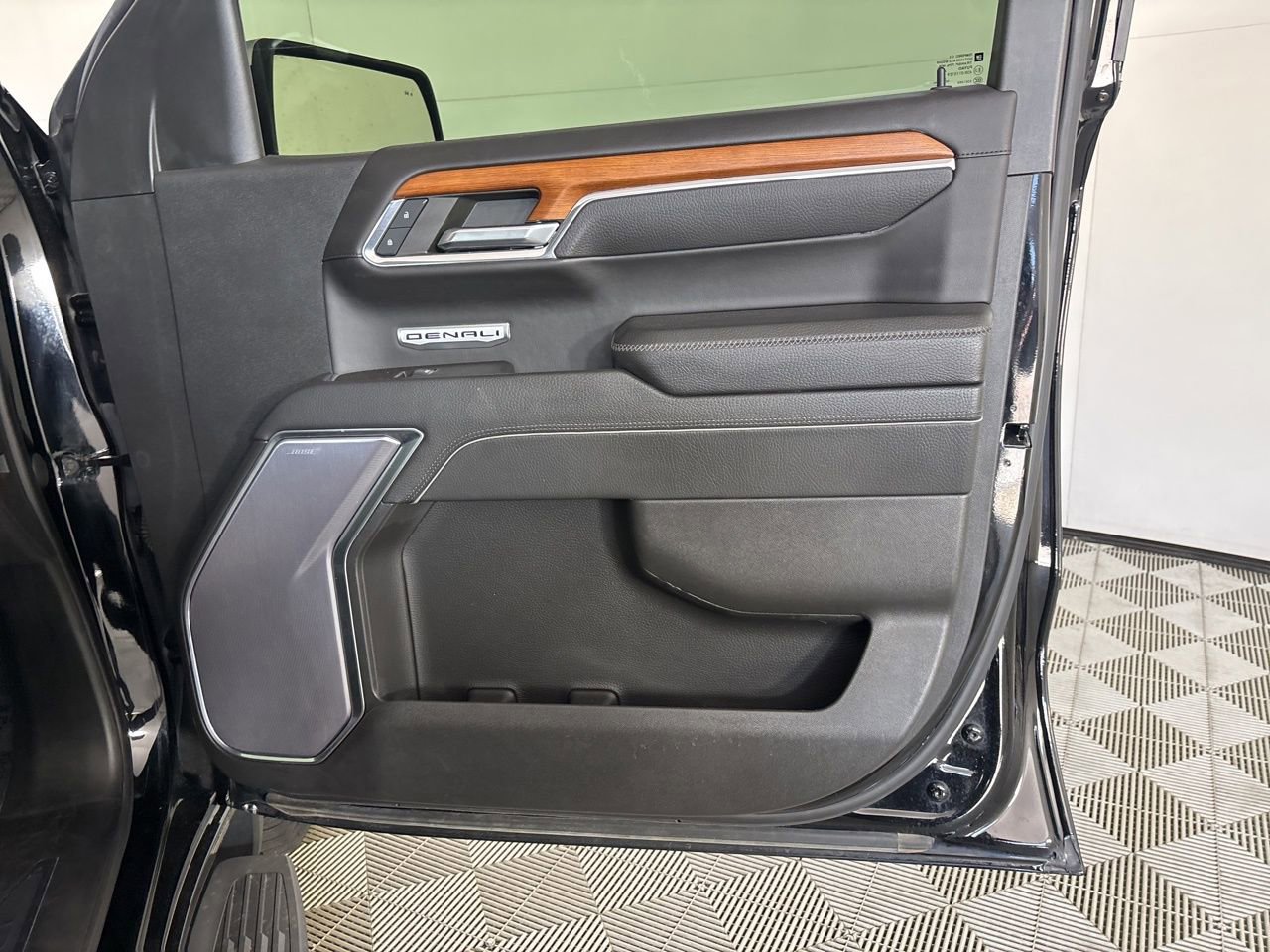 Used 2023 GMC Sierra 1500 Denali AWD/4WD image 29