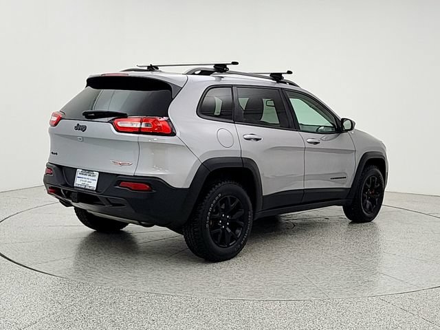 Used 2015 Jeep Cherokee Trailhawk w/ Cold Weather Group AWD/4WD image 5