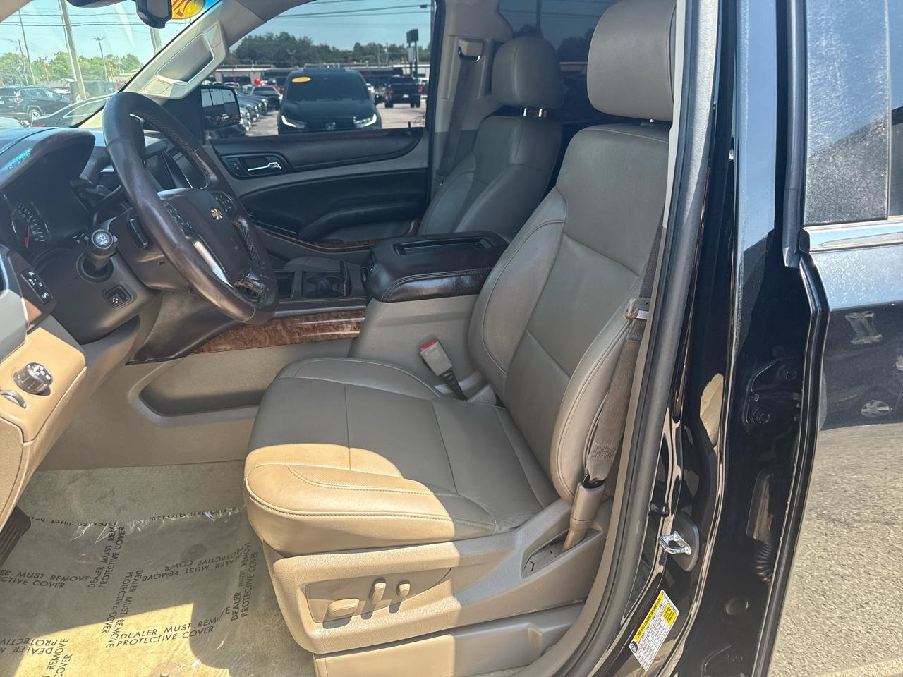 Used 2015 Chevrolet Tahoe LTZ RWD image 12