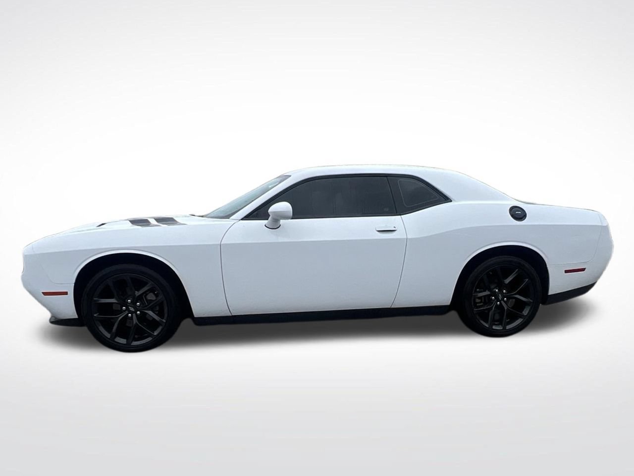 Used 2022 Dodge Challenger SXT w/ Blacktop Package RWD video 2