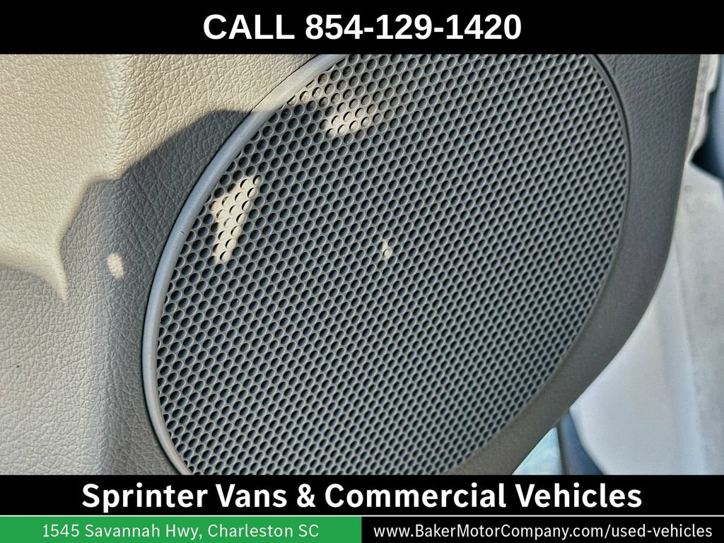 Used 2015 Freightliner Sprinter 3500 RWD image 18