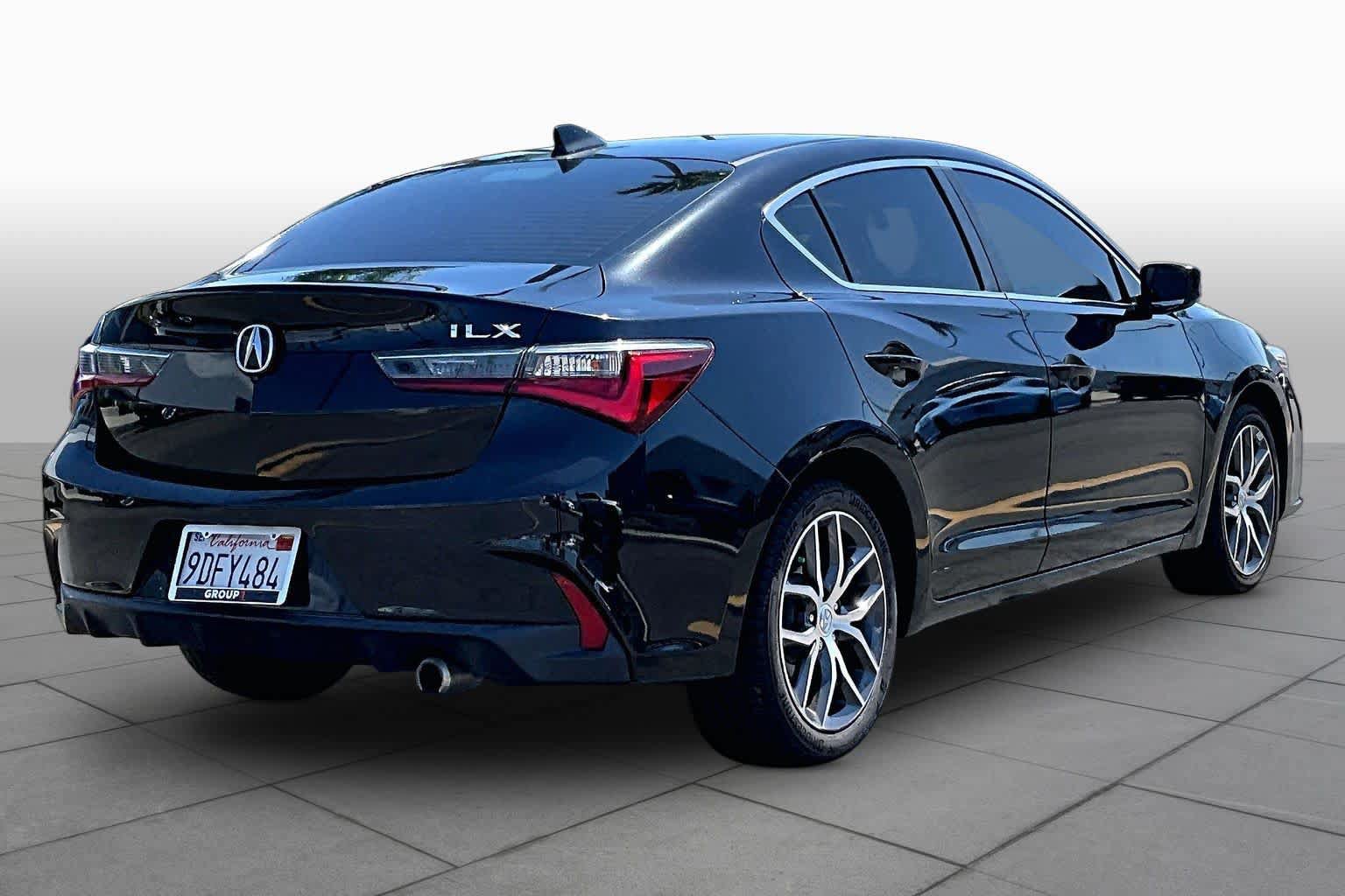 Used 2019 Acura ILX FWD image 12