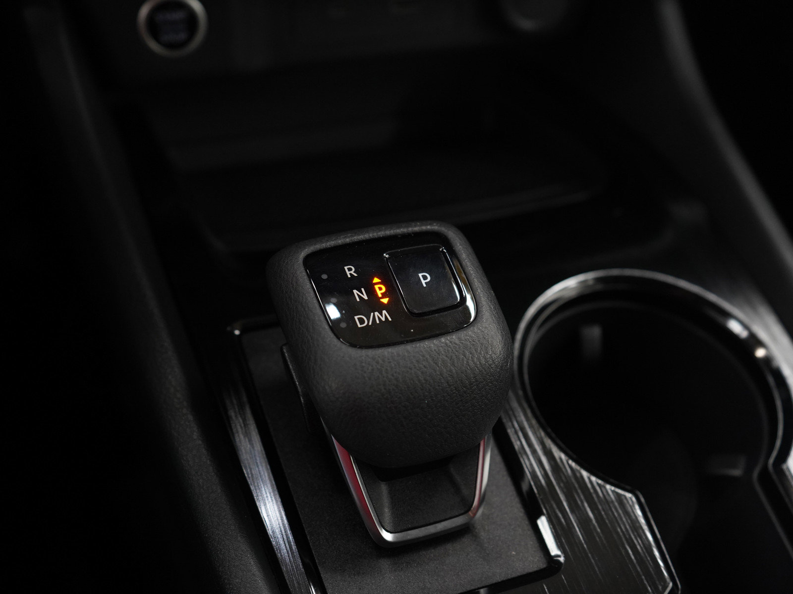 Used 2023 Nissan Rogue SV image 23