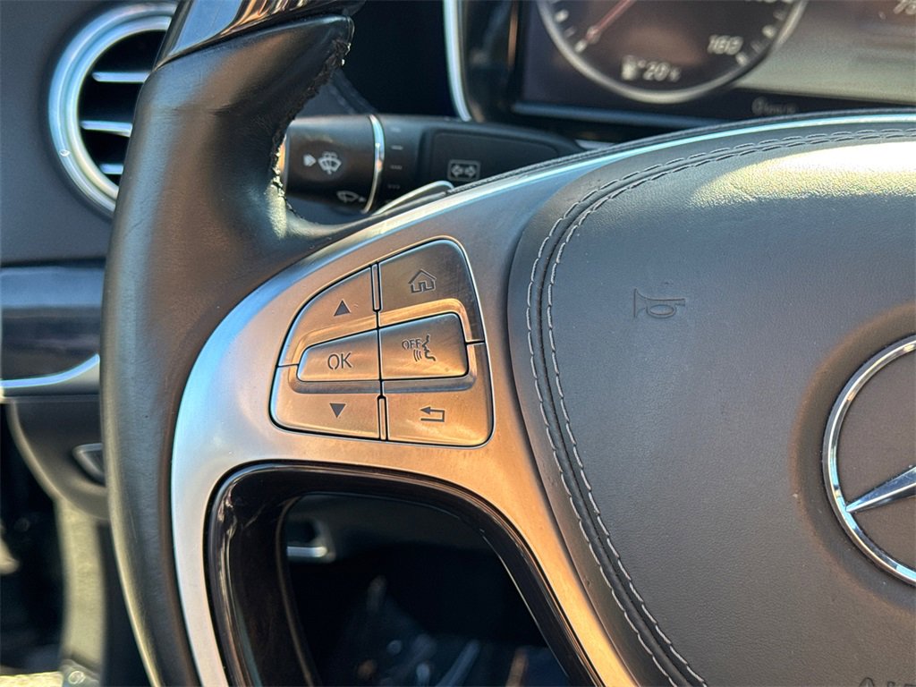 Used 2017 Mercedes-Benz S 550 Sedan image 25