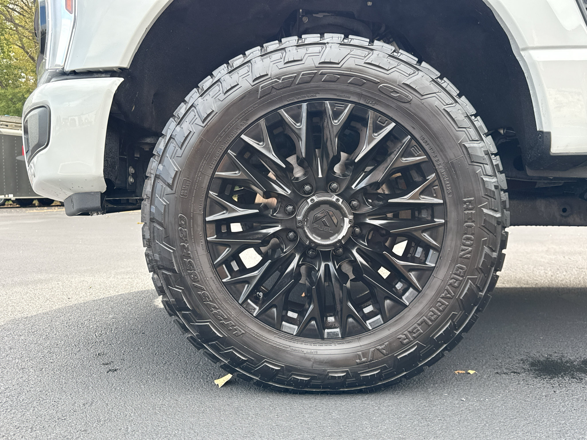 Used 2026 Ford F350 Platinum AWD/4WD image 10