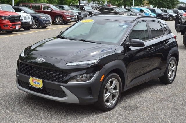 Used 2023 Hyundai Kona SEL w/ Cargo Package AWD/4WD image 4