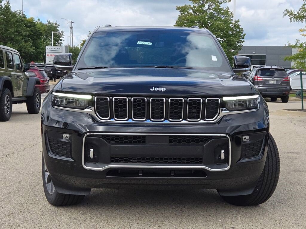 New 2025 Jeep Grand Cherokee L Overland w/ Luxury Tech Group IV image 5