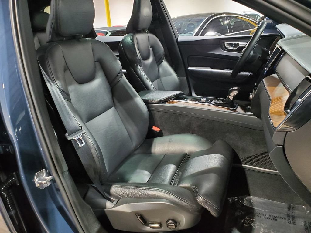 Used 2019 Volvo XC60 T5 Inscription w/ Protection Package Premier FWD image 13