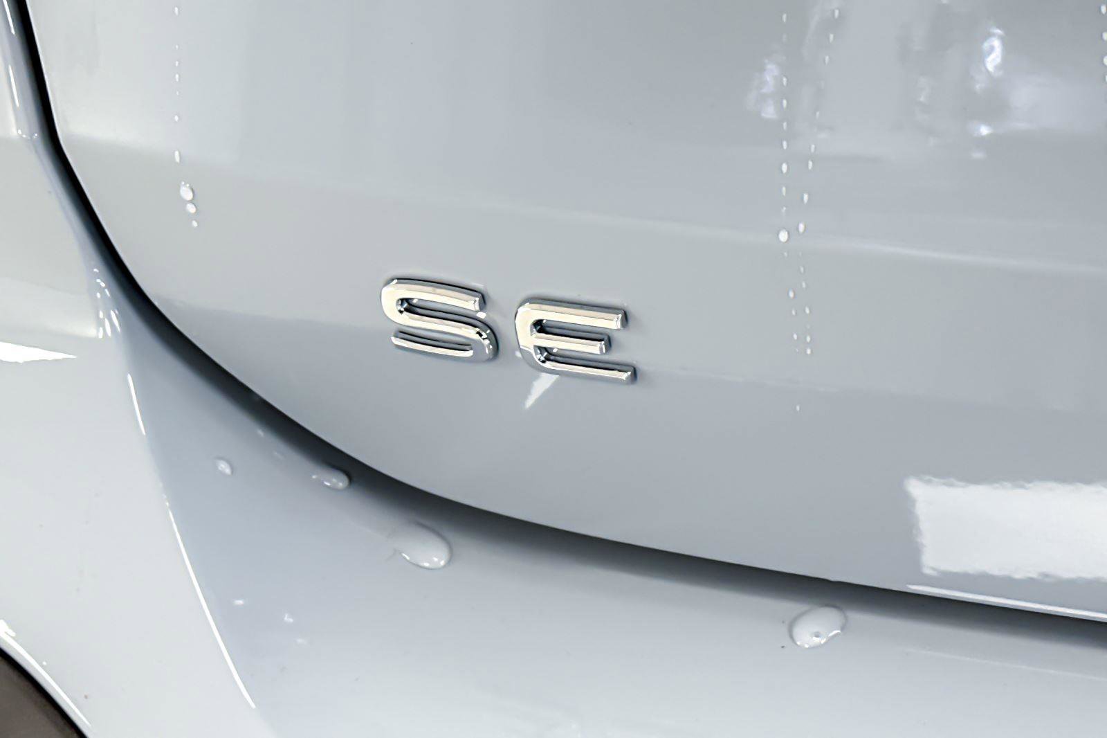 New 2026 Volkswagen Taos SE image 25