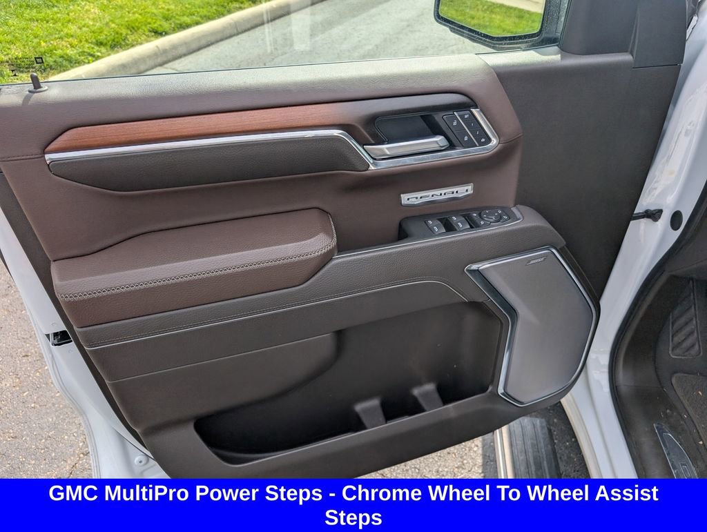 Used 2025 GMC Sierra 1500 Denali w/ Denali Reserve Package AWD/4WD image 16