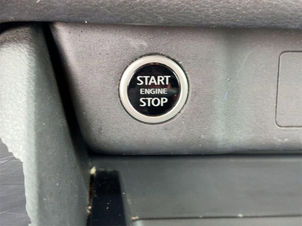 Used 2022 Nissan Rogue SV image 20