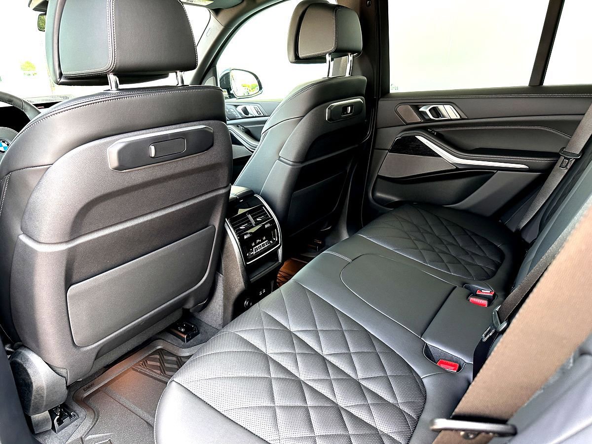 New 2026 BMW X5 sDrive40i w/ M Sport Package image 18