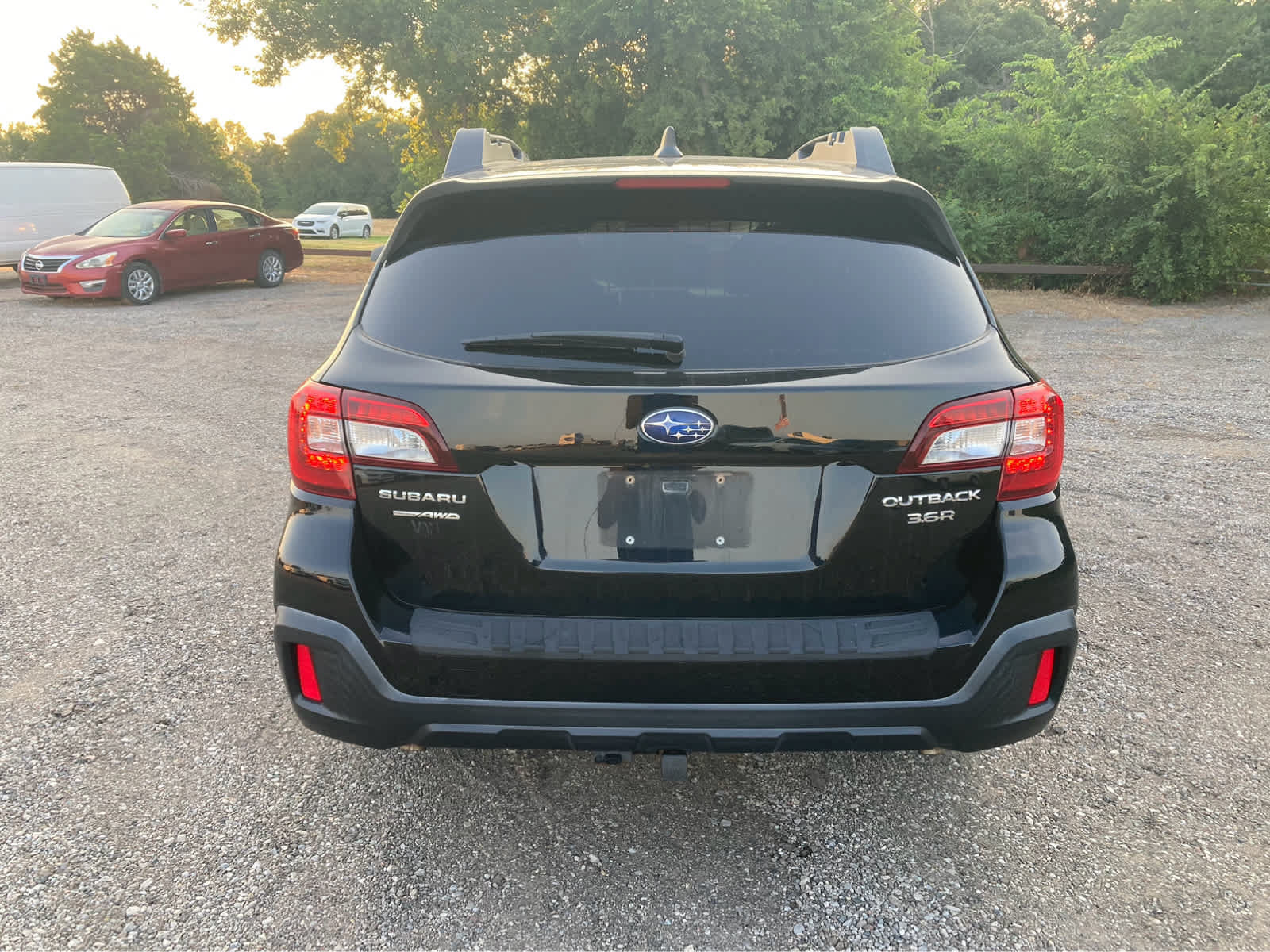Used 2018 Subaru Outback 3.6R Limited w/ Popular Package #2 AWD/4WD image 6