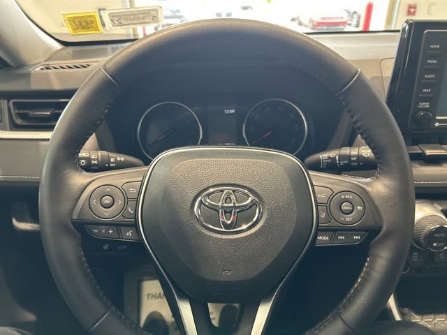 Used 2021 Toyota RAV4 XLE w/ Convenience Package AWD/4WD image 9